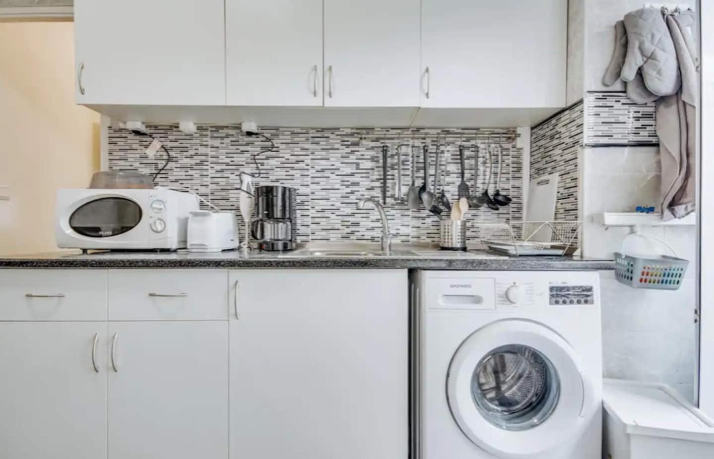3 Bedroom Apartment In Baixa With River View Lisbon Bagian luar foto